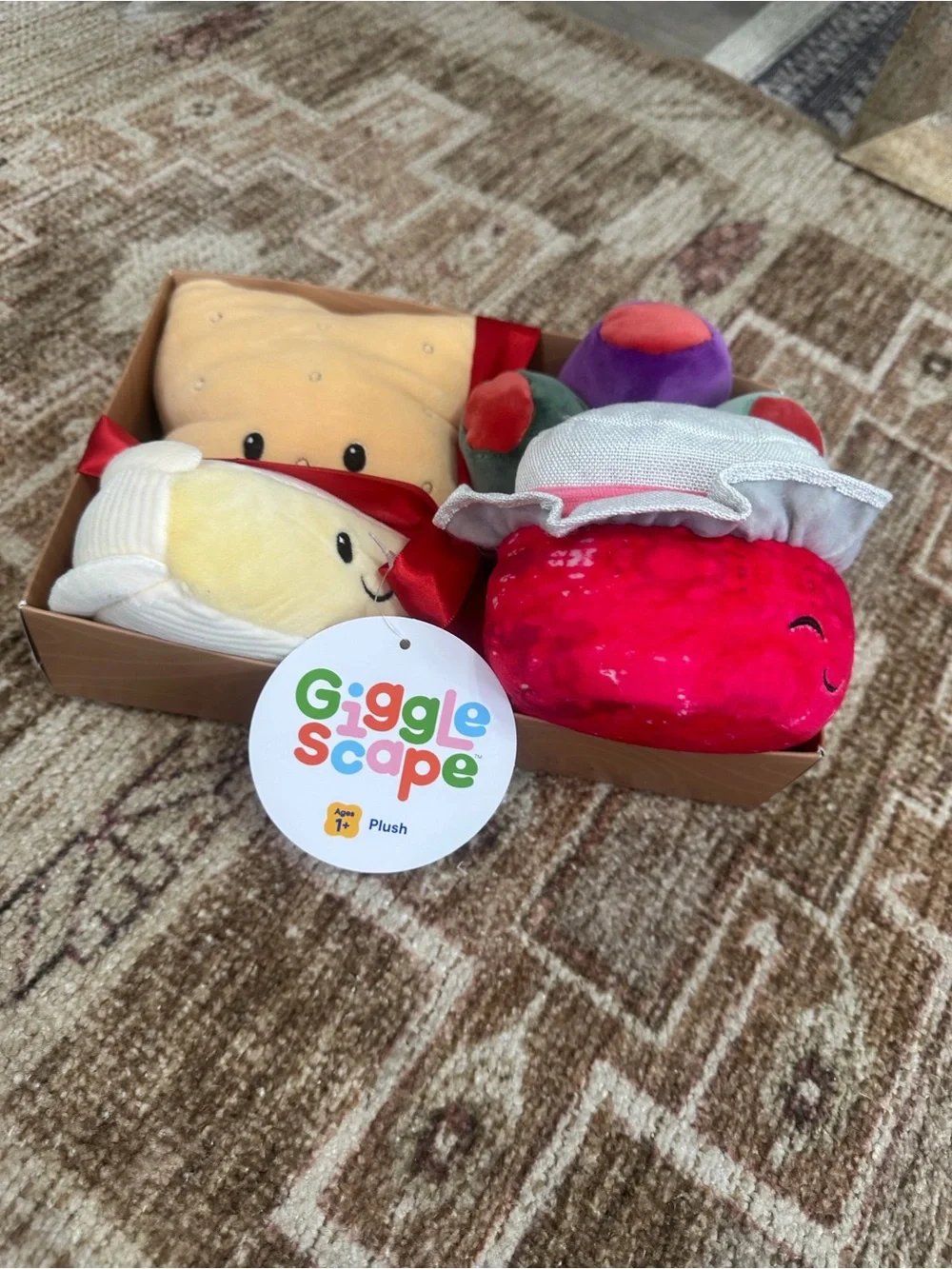 New GiggleScape Children’s Charcuterie Box 4 Plush Cheese, Olives, Jam, Crackers